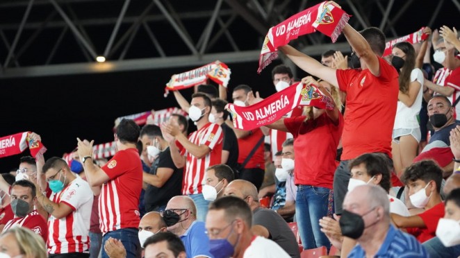 VÍDEO BLOG #Minuto92: ¿Tiene o no el Almería pie y medio en Primera